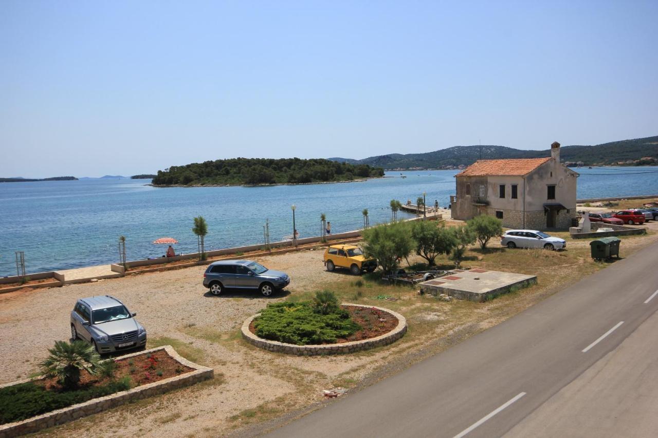 Rooms By The Sea Pasman - 8223 Exterior foto