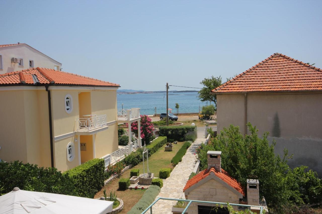 Rooms By The Sea Pasman - 8223 Exterior foto